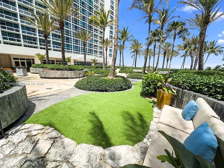 6801 Collins Ave #417 — Photo 53