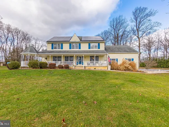 452 W Avondale Rd, West Grove, PA 19390