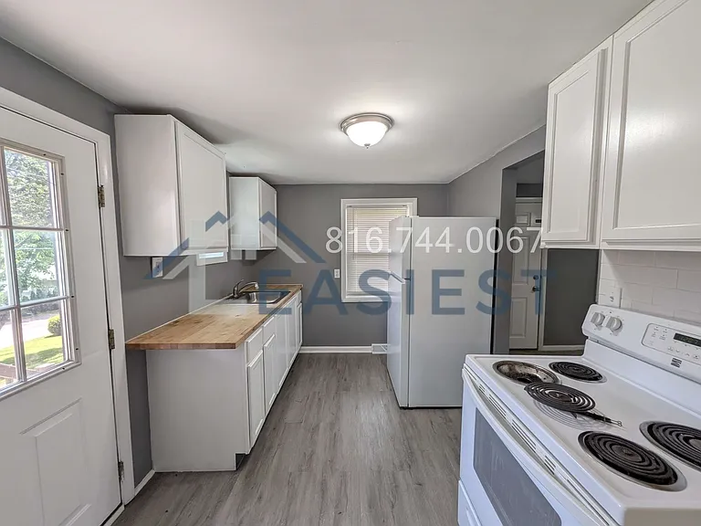 5102 NE 47th Ter — Photo 7