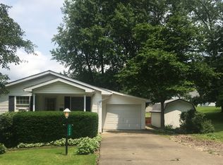 1220 Dehart Ave, Coshocton, OH 43812
