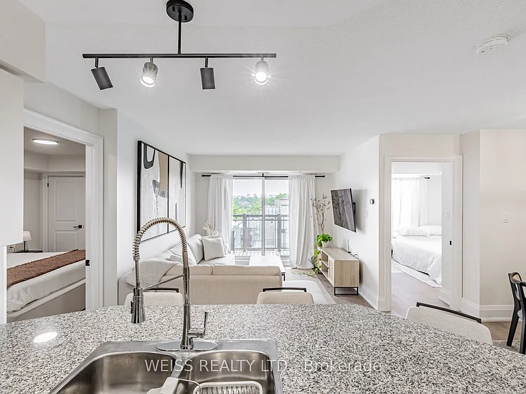 872 Sheppard Ave W #609 — Photo 6