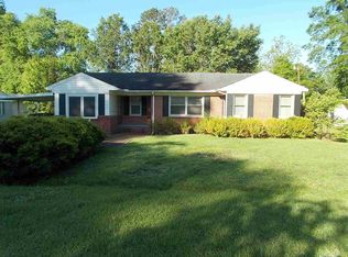 131 Sunrise Cv, Selmer, TN 38375