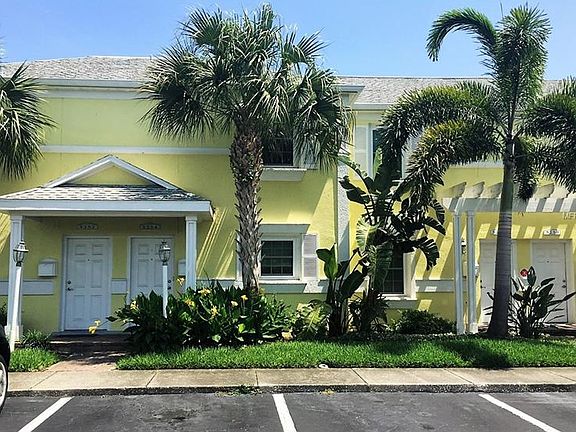 2nd image of 4805 Cobia Dr SE