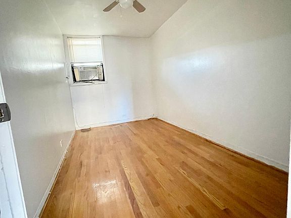 3rd image of 601 31ststreet #2