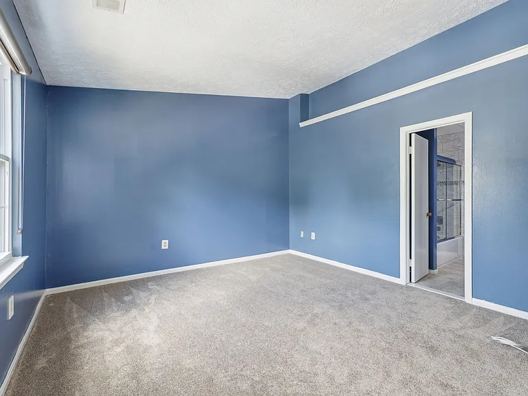 10703 Campus Way S — Photo 13