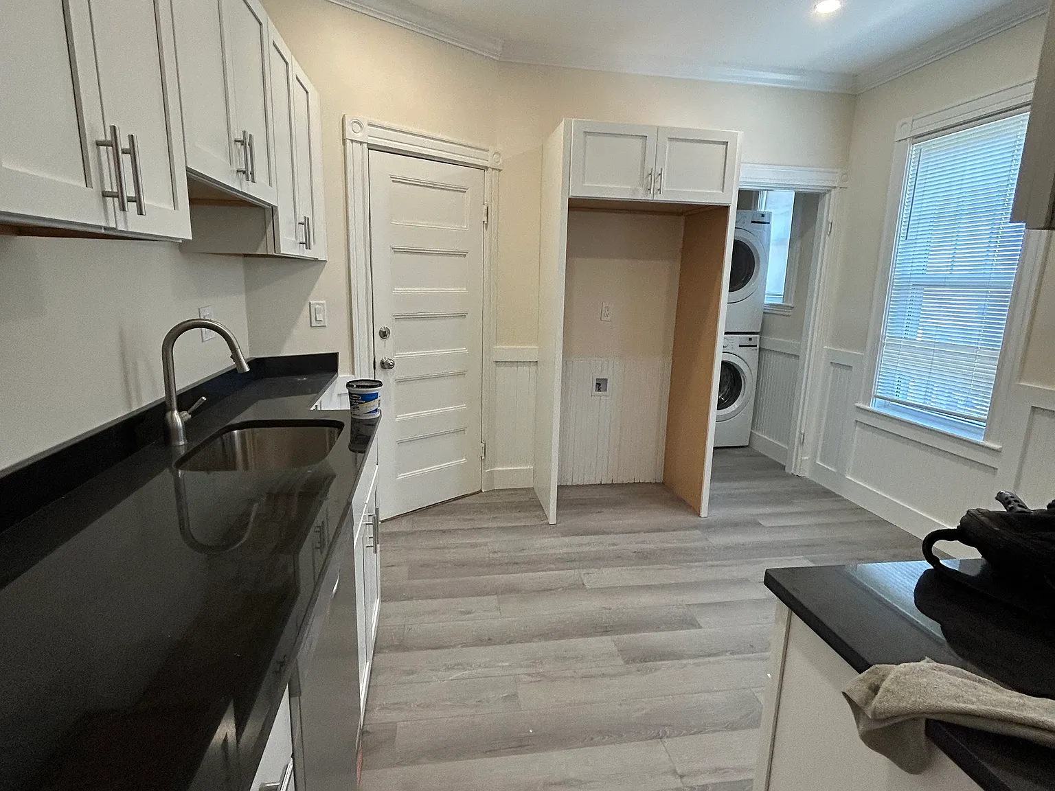 4 bed, 1.5 bath, 99 sqft, $4,500 — Photo 2