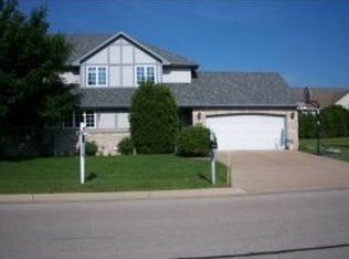 1501 N Lilas Dr, Appleton, WI 54914