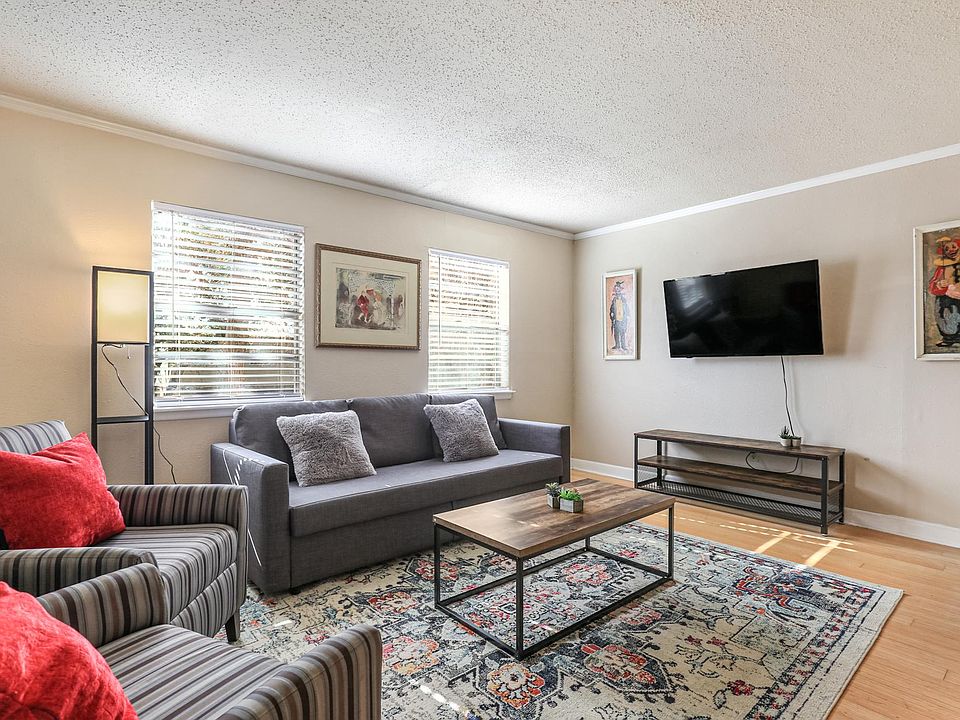 1st image of 4201 Belvedere St #204