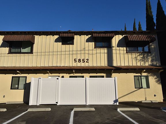 2nd image of 5852 Hazeltine Ave #8
