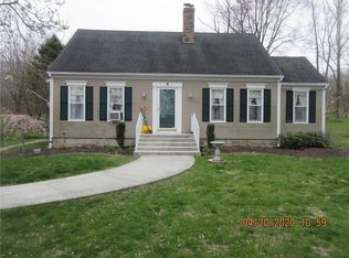 22 Hope Rd, Cranston, RI 02921