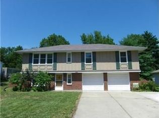 1208 NE 52nd Ter, Kansas City, MO 64118