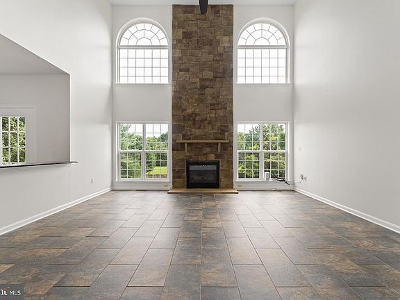 5th image of 5610 Heritage Hills Cir