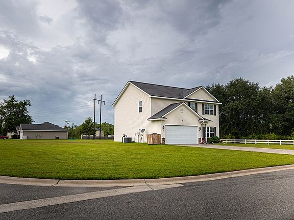 2nd image of 131 Mustang Dr