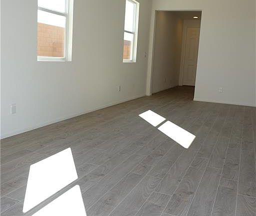 4th image of 9166 Valley Betica Ave