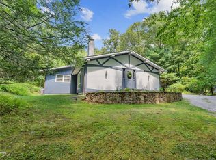 9 Alder Ln, Sandy Hook, CT 06482