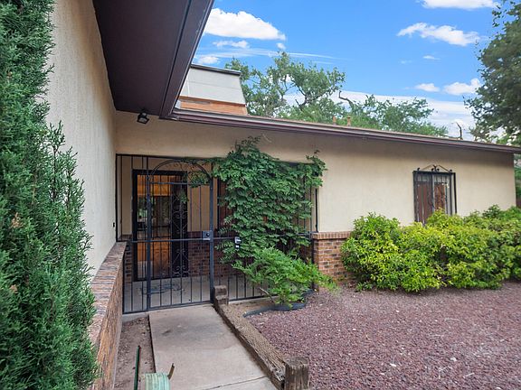 3rd image of 1637 Arcadian Trl NW