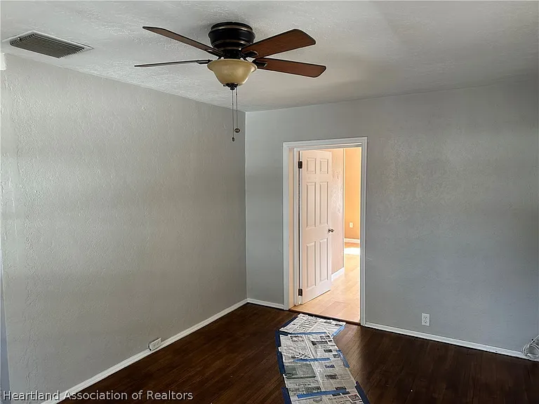 228 Magnolia Ave — Photo 6