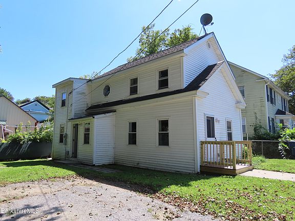3rd image of 19 Pine St