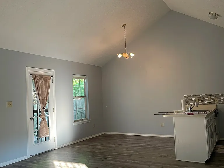 5543 Tiki Ln — Photo 3