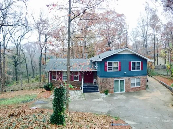 961 Beaver Ln, Lilburn, GA 30047