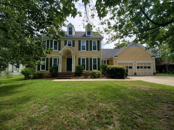 3508 Gowan Ln, Fayetteville, NC 28311
