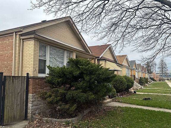 4th image of 7740 S Albany Ave