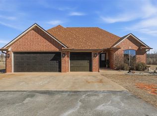 1700 Sandpiper Dr, Blanchard, OK 73010