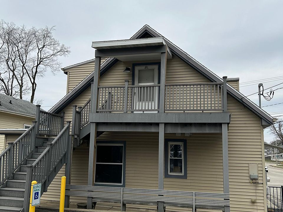 1st image of 811 E Oakland Ave #U