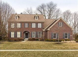 9114 Iris Ln, Zionsville, IN 46077