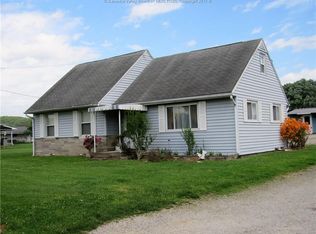 122 Beech St, Eleanor, WV 25070