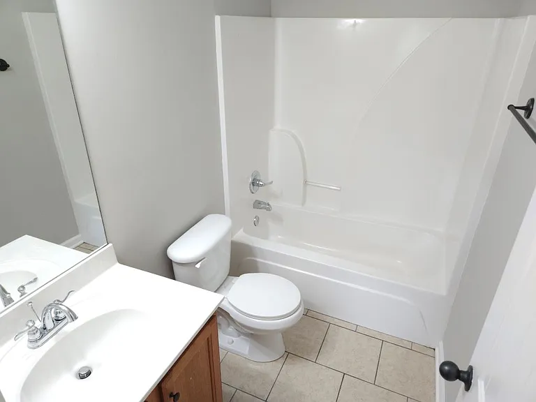 705 Crestland Ave #B7 — Photo 11