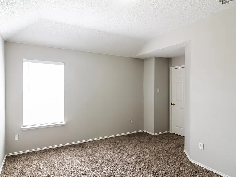 816 Parker Dr — Photo 14