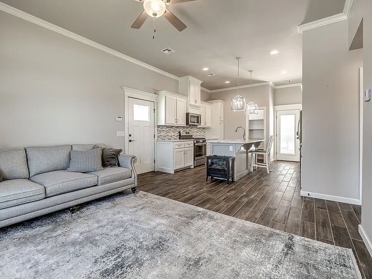 4001 Timber Valley Dr — Photo 30