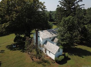 197 Happy Ave, Swan Lake, NY