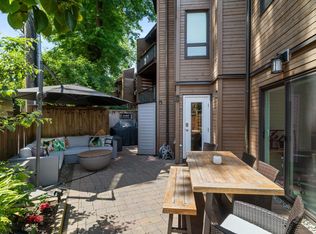 2410 Cornwall Ave #204, Vancouver, BC V6K 1B8