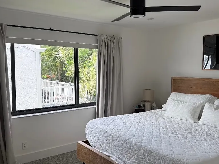 604 NE 9th Ave #3 — Photo 7