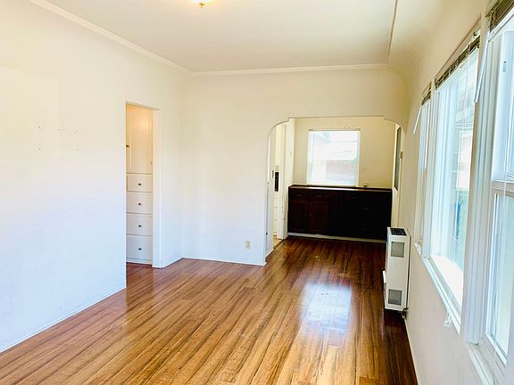 5th image of 3263 Mission Blvd #0