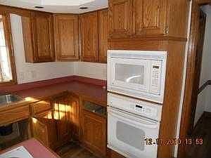 3rd image of 3 Bradbury Cir