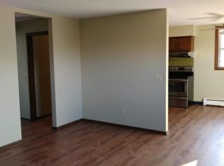 901 4th St NE #3, Minneapolis, MN 55413