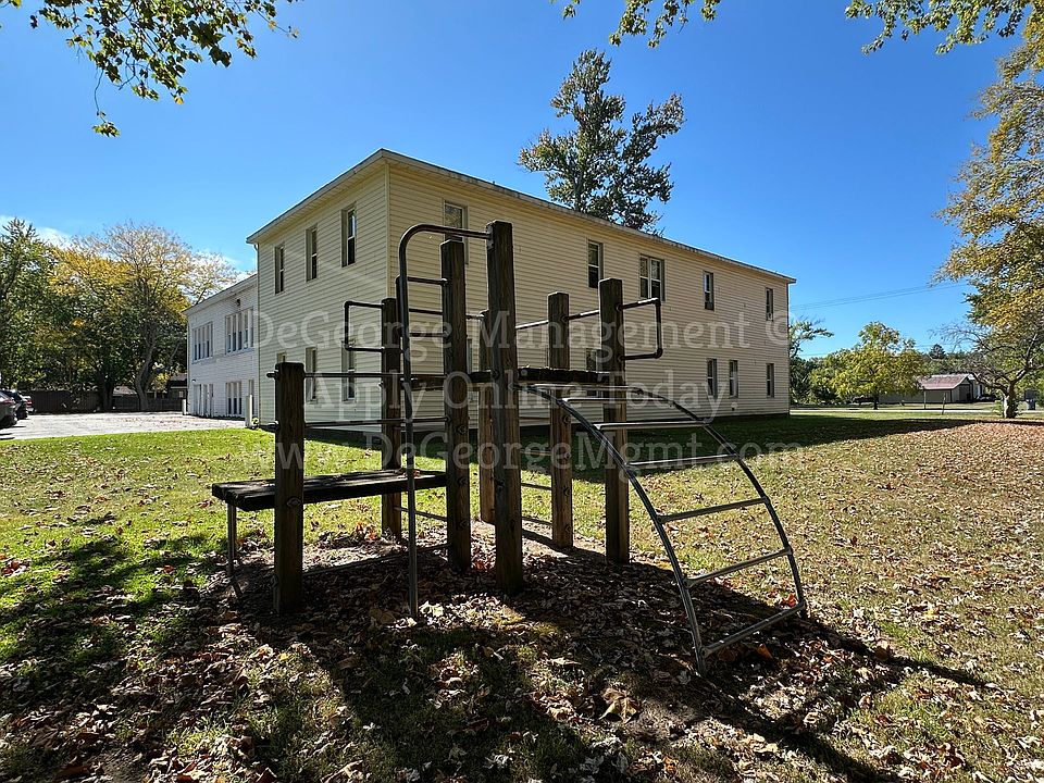 Building Photo 5