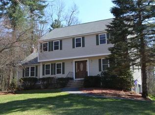 7 Buckhill Rd, Tyngsboro, MA 01879