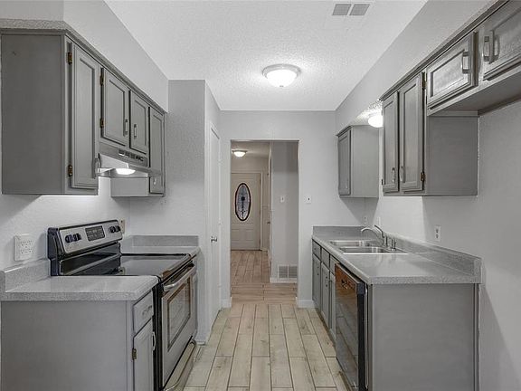 2nd image of 4204 Cypress Springs Dr