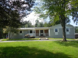 3423 Round Hill Rd, Branchburg, NJ 08876