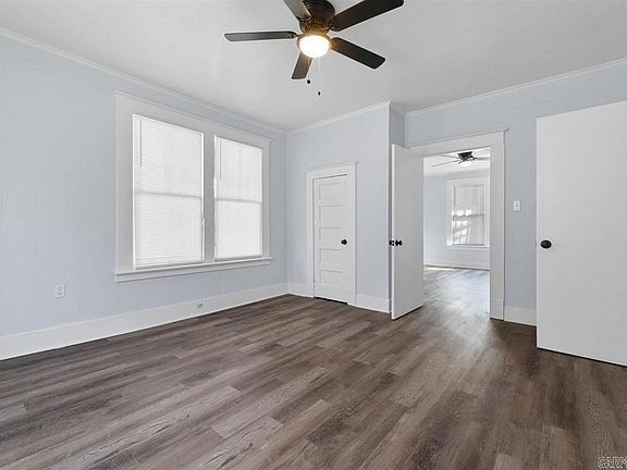 5th image of 4423 W 26th St