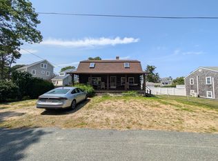 40 Daisy Hill Rd, Hyannis, MA 02601