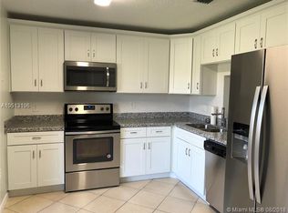 10541 NW 8th St #0, Pembroke Pines, FL 33026