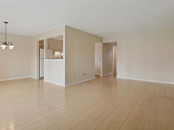 3rd image of 15623 Gardenview Ct #1C