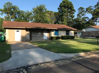 3 S Watlington Dr, Texarkana, TX 75501