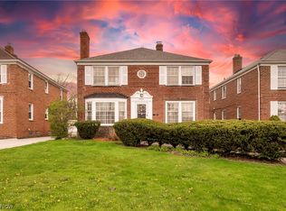 13570 Cedar Rd, University Heights, OH 44118
