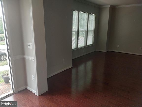 4th image of 21129 Ashburn Heights Dr